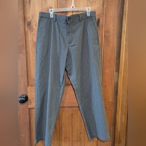 Men's Croft & Barrow‎ Gray Chinos Versatile and Stylish